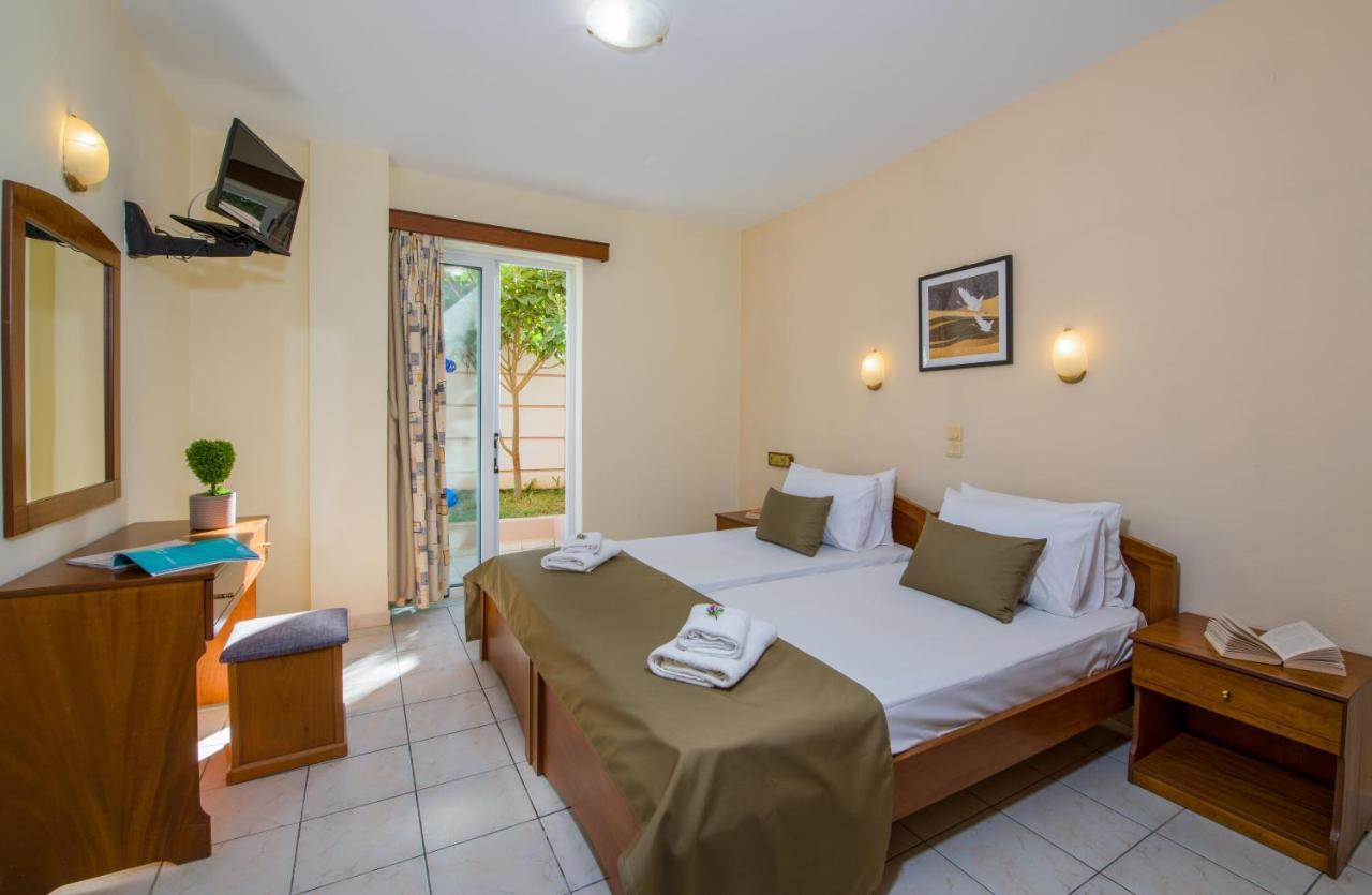 Dias Hotel Apartments Agia Marina Exterior foto
